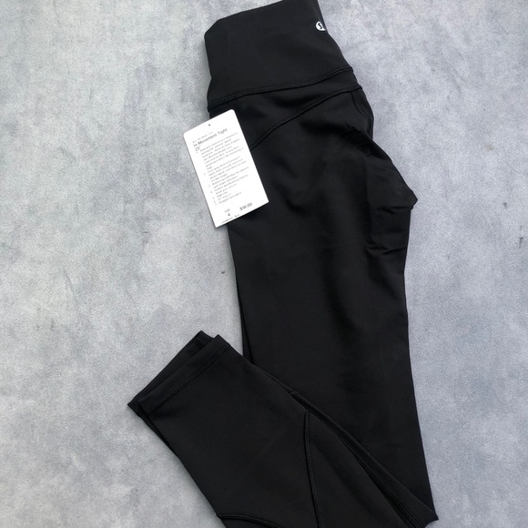 Lululemon in movement tight 25” - Picture 4 of 5